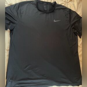 Nike Men's Black Short Sleeve Tee